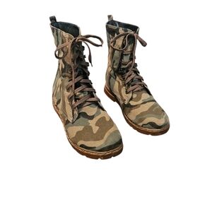 Carrini Ca Collection Women's Green Camo Army Fashion Boots Size 10